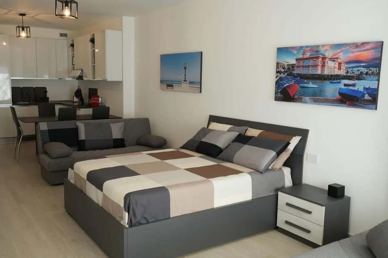 Homega - City Center New Apartment Bari 0*,